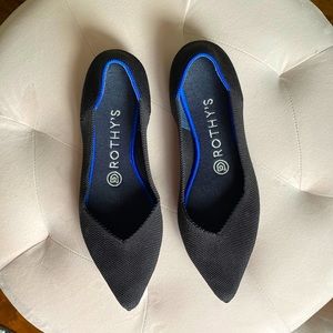 Rothys the black point size 7.5